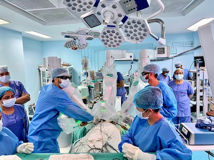 Surgical robot device