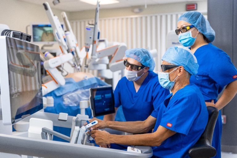 Medtronic-Hugo-robotic-assisted-surgery-system