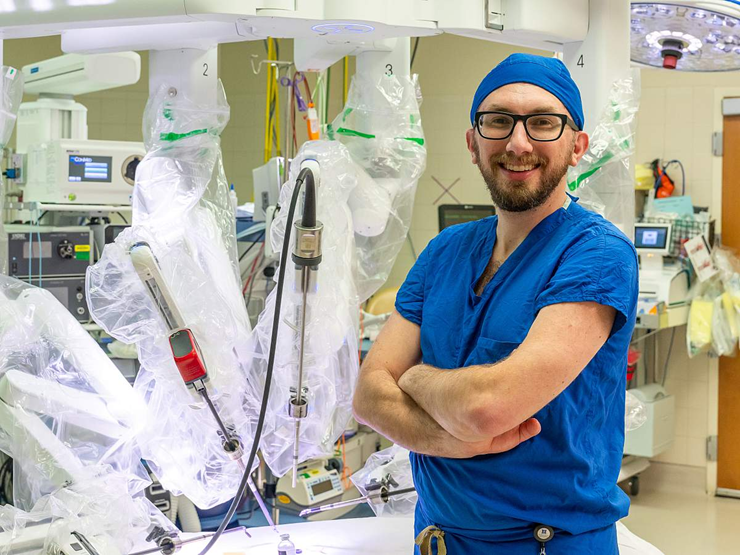 Huntsman Cancer Institute posing with the da Vinci® Surgical System