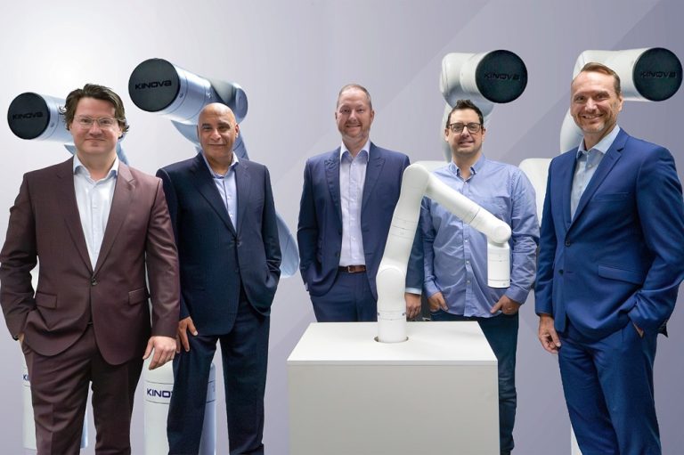 KINOVA Medical Team with KIMA Robotic arm.