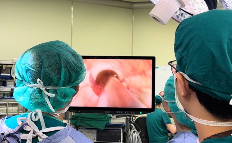 Enhancing Surgical Efficiency and Safety: Dr. Chen Chih-Hsiu on Krystolens All-in-One Single-Use Neuroendoscopy