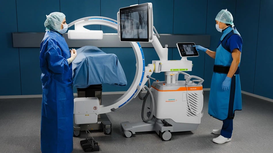 Siemens Healthineers Presents Mobile C-Arm Cios Go ID with Integrated Display